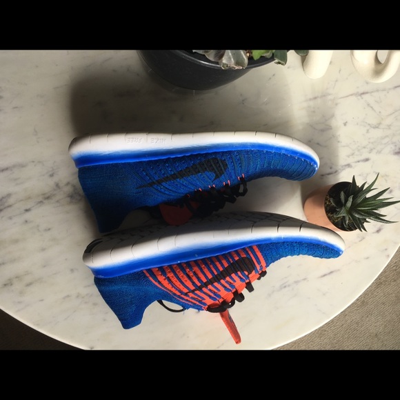 Nike Free RN Flyknit 2017 Men's Running Shoe - Picture 3 of 7